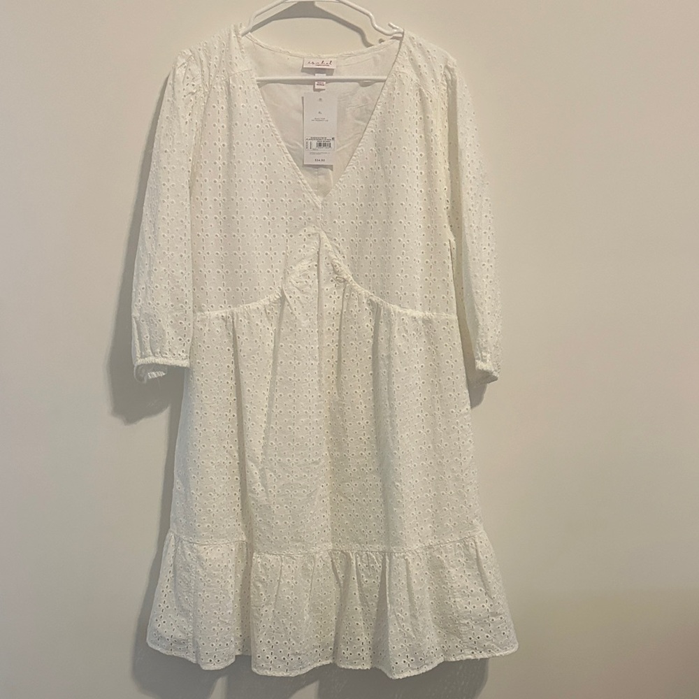 Ingrid & Isabel white maternity  Dress